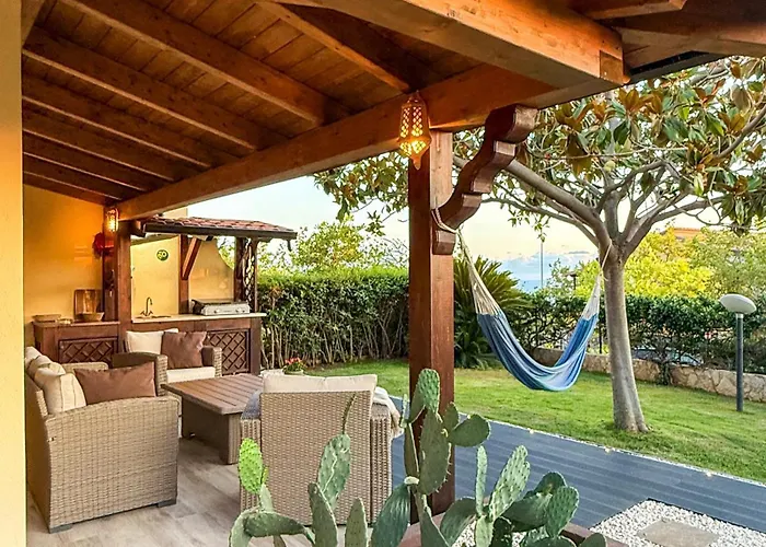 Bella Slow Luxury Sea And Mountain View בוניפטי